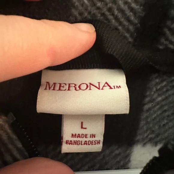 Merona Black and White Plaid Fleece Zip-Up Hoodie - Picture 4 of 4